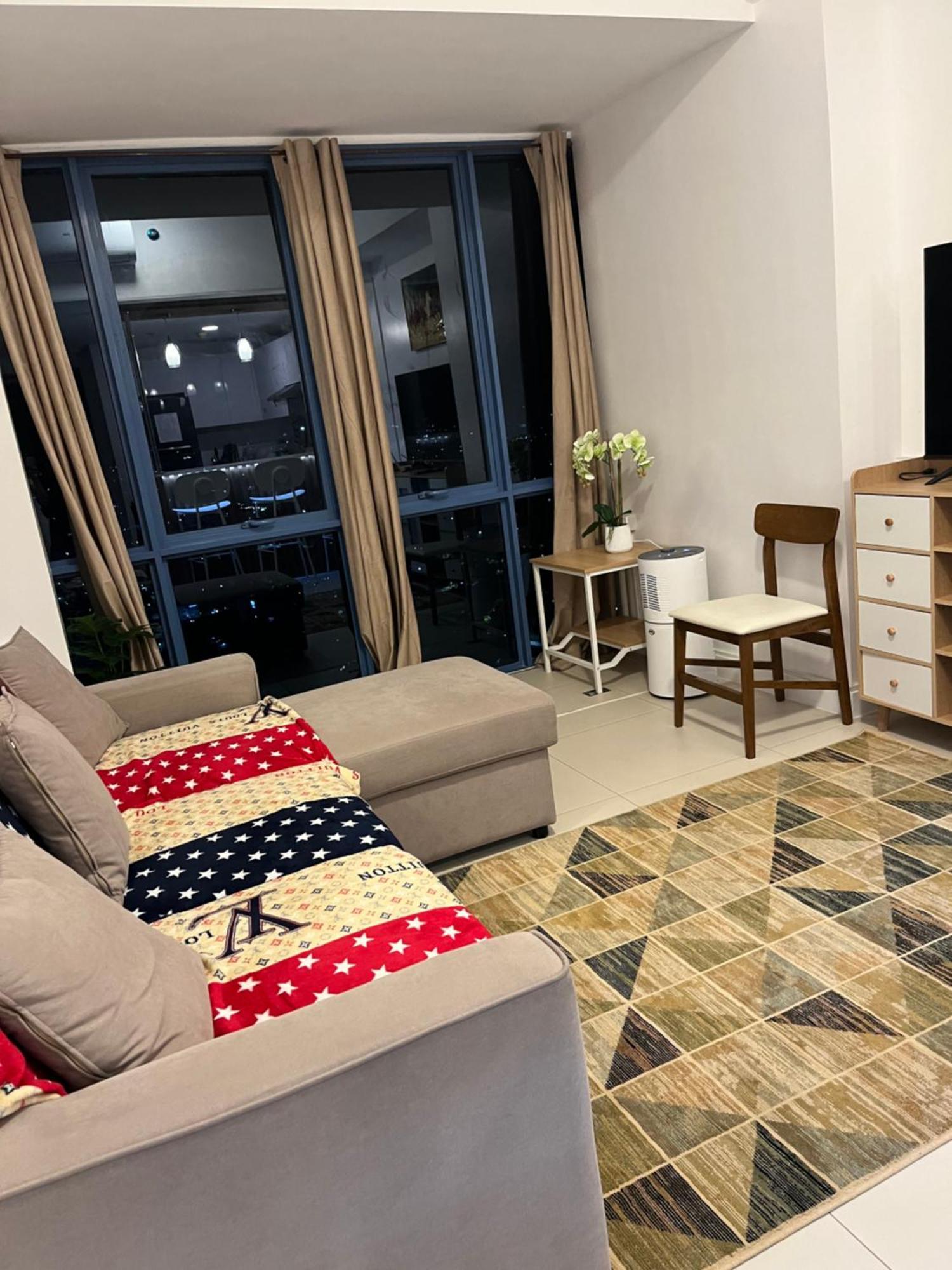 Luxury 2-br, 2 Baths At 38 Park Ave With Panoramic View Apartment *